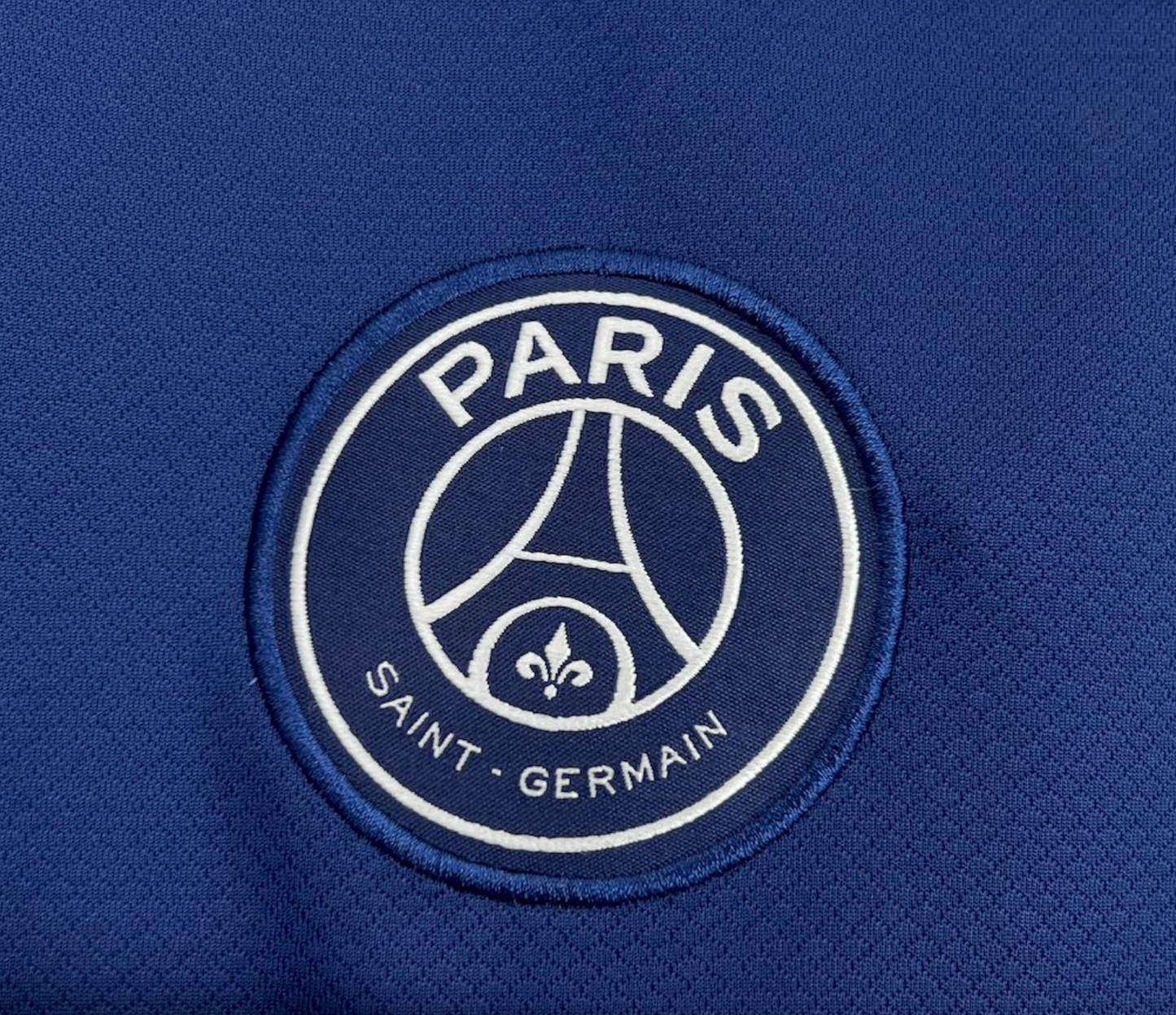 PSG 24-25 jersey